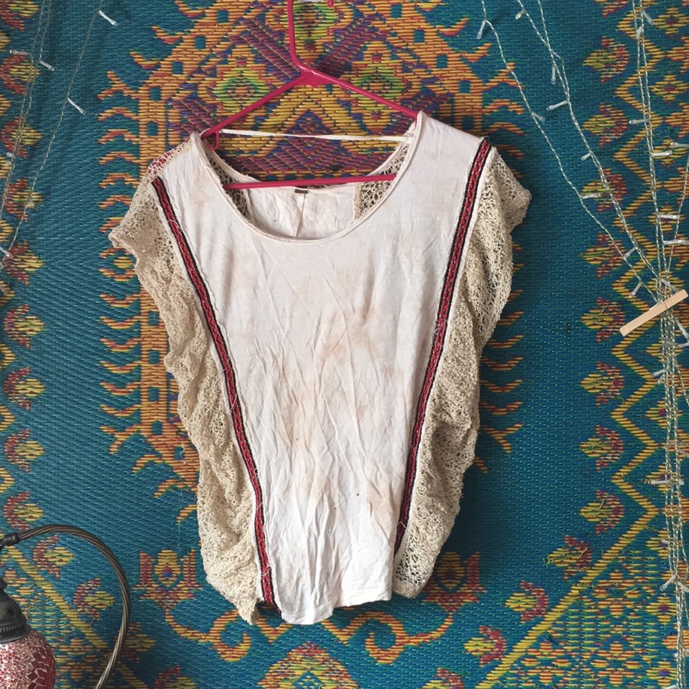 Lace sides T-shirt